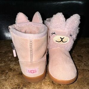 Toddler Llama UGG Stuffie Boots Size 7